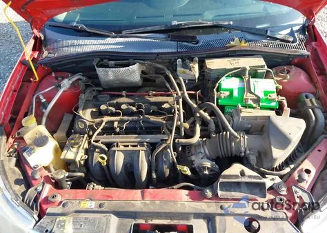 2008 Ford Focus Se/Ses из США, поврежденный, VIN 1FAHP33N68W164472